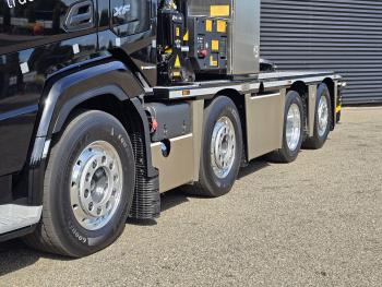 XF 530 8x2 / HMF 9520 K8 / NIEUW!